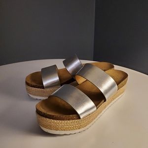 Brush metal silver cool sendal